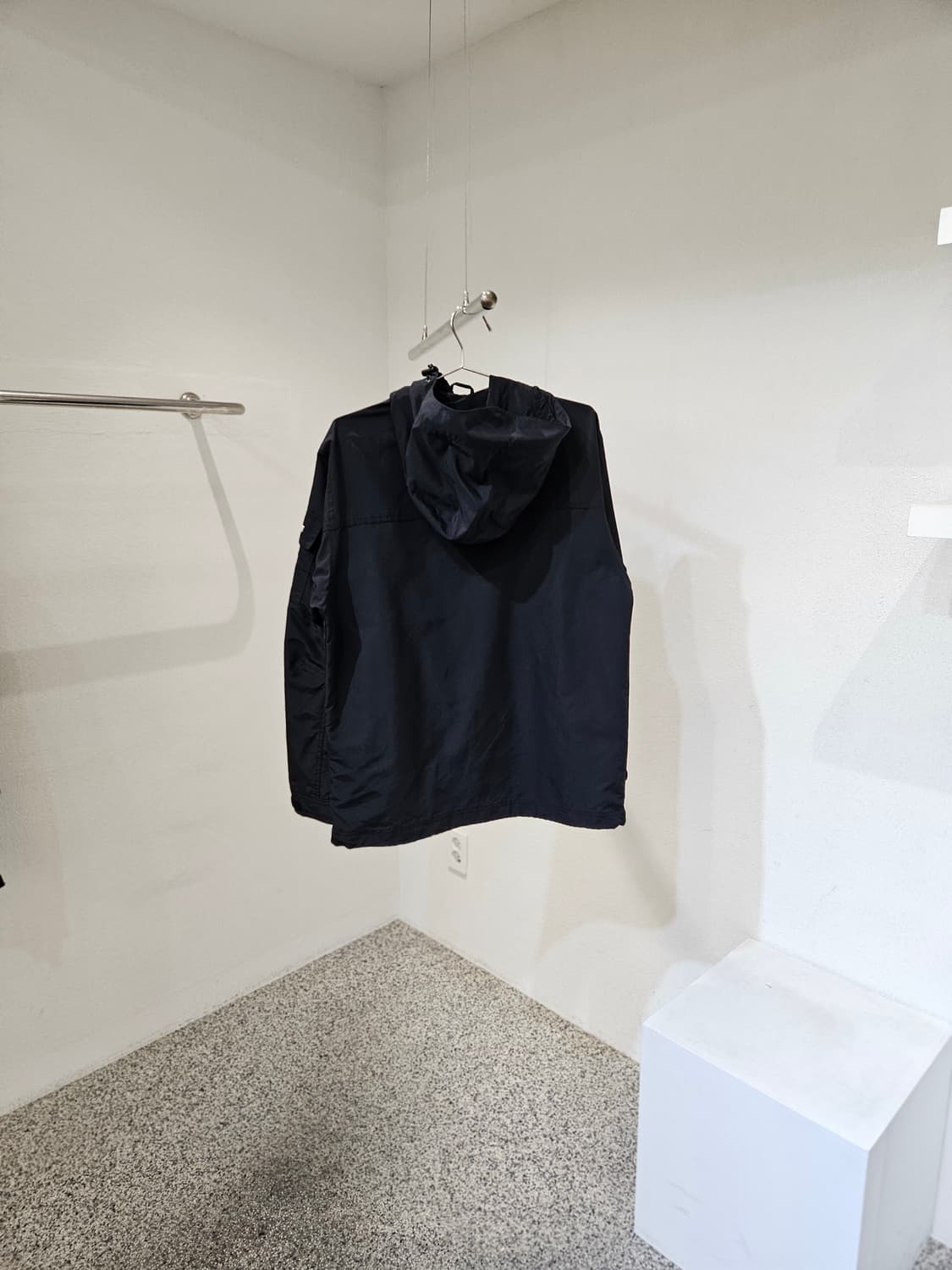 노스페이스 바람막이 자켓 상품이미지2