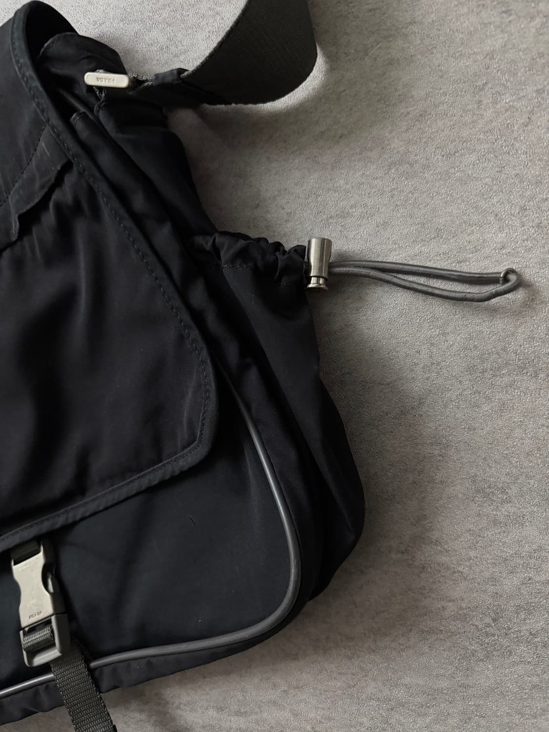 프라다 스포츠 나일론 숄더백 상품이미지5