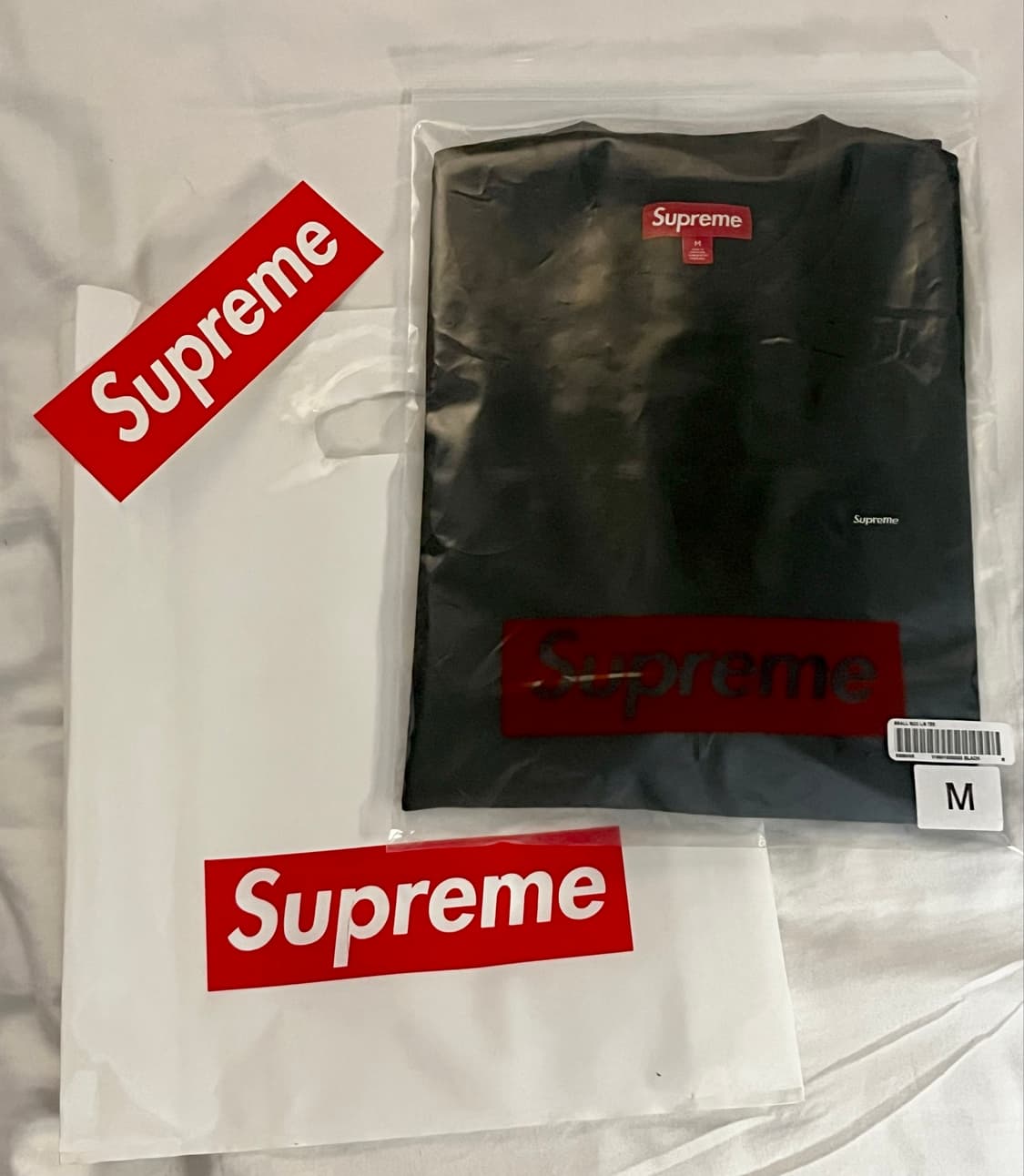 슈프림 supreme 스몰로고 티셔츠 상품이미지3