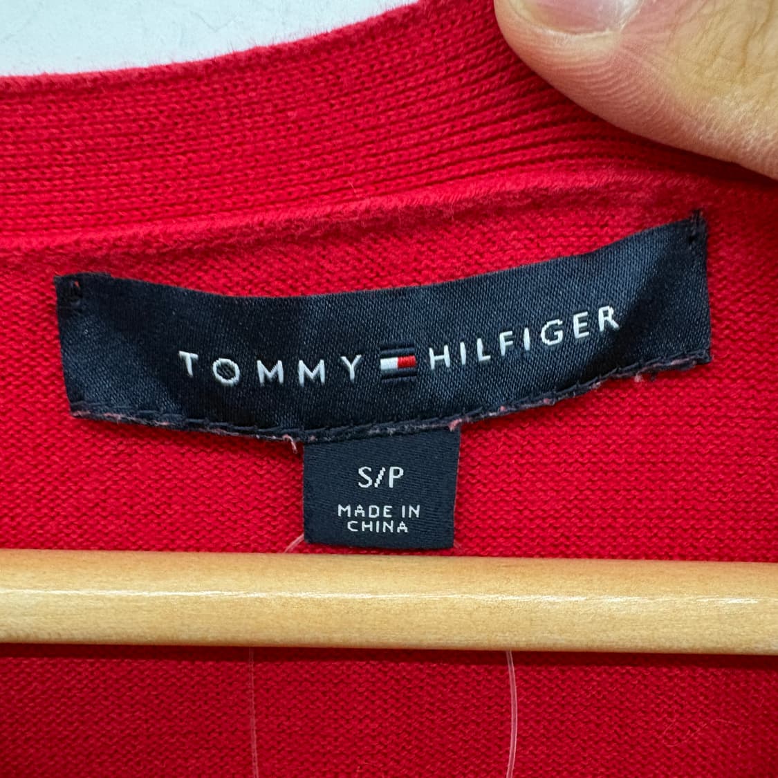 타미힐피거 브이넥 니트 레드 여성S 상품이미지4