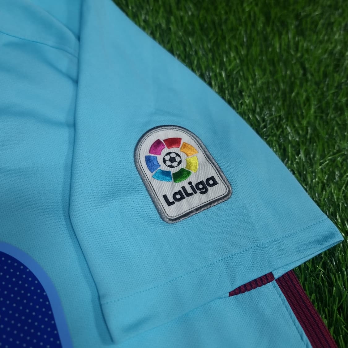 17-18시즌 바르셀로나 어웨이 유니폼 #10 메시 상품이미지3