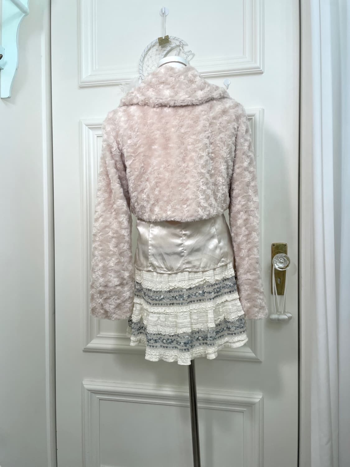 beige bow point collar mini fur jacket 상품이미지4