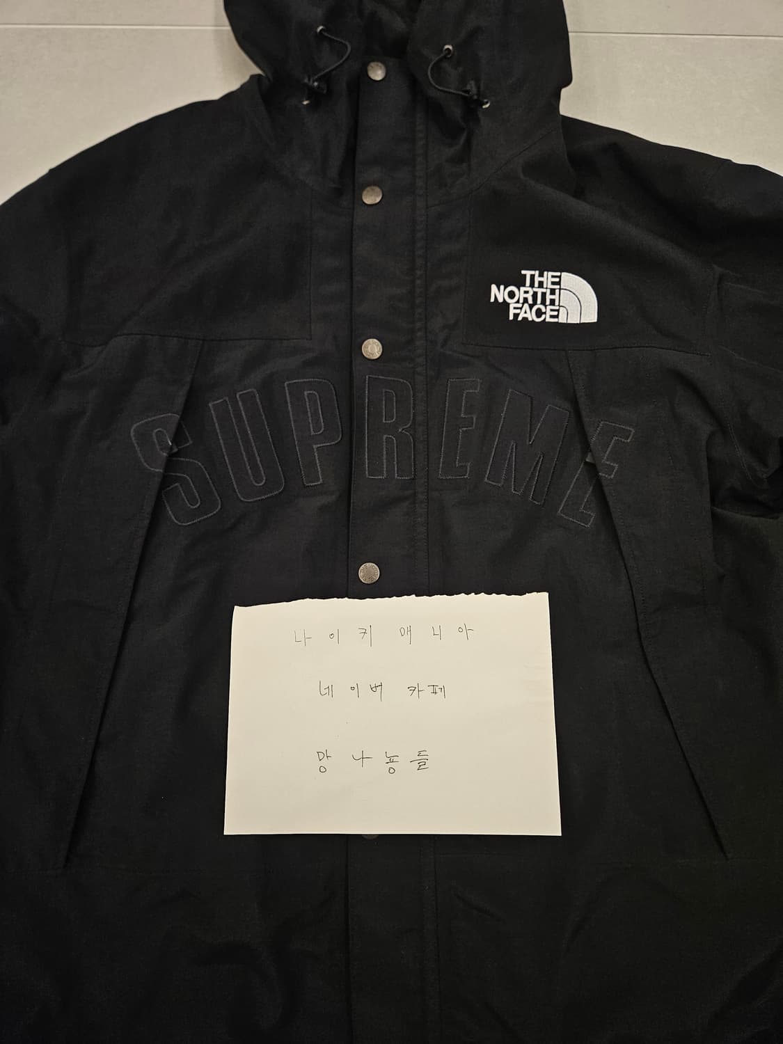 (L)슈프림x노스페이스 19ss 아크로고 바람막이 상품이미지5