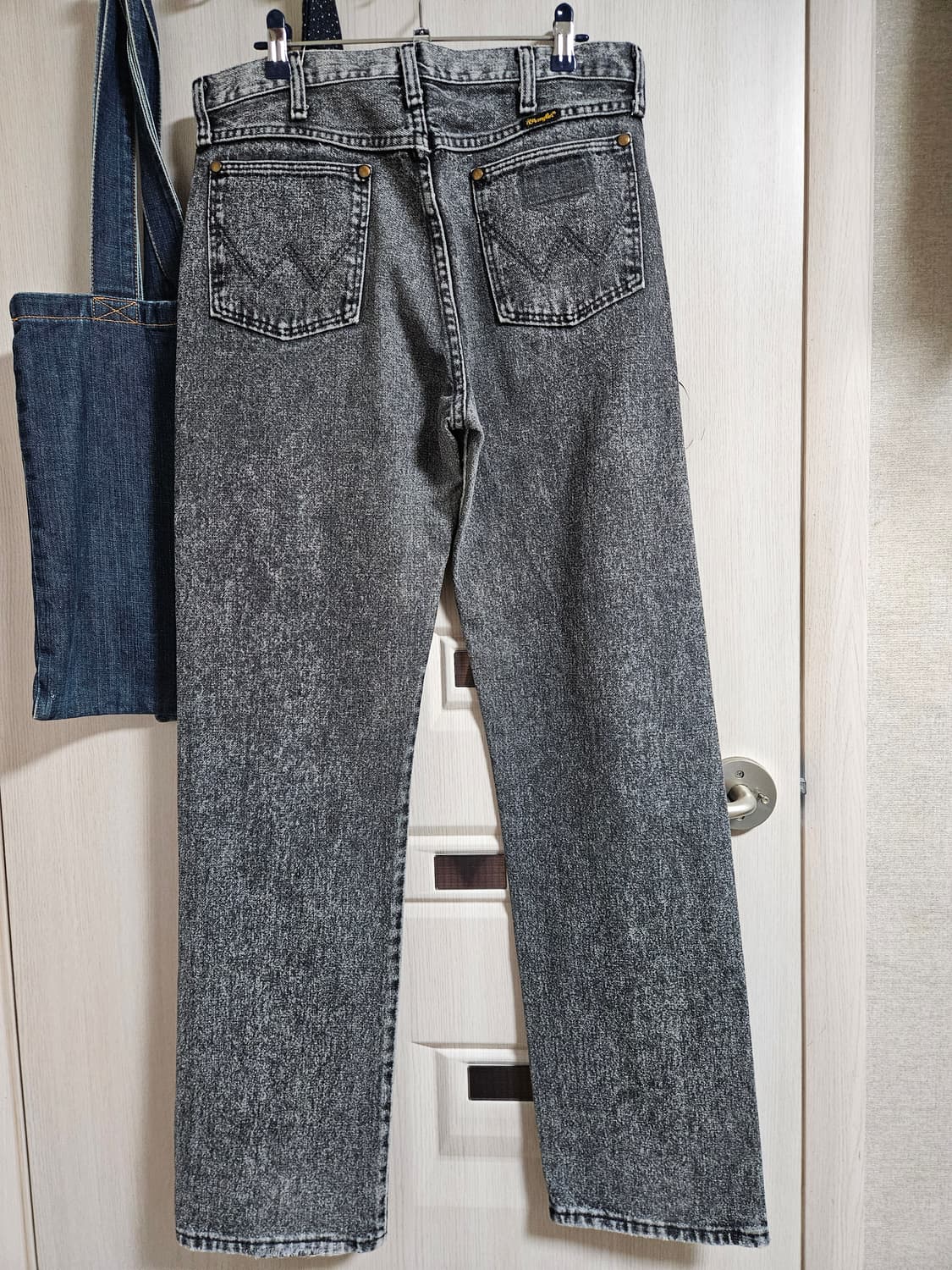Usa wrangler 카우보이컷 32x34 돌청 블랙진 상품이미지2
