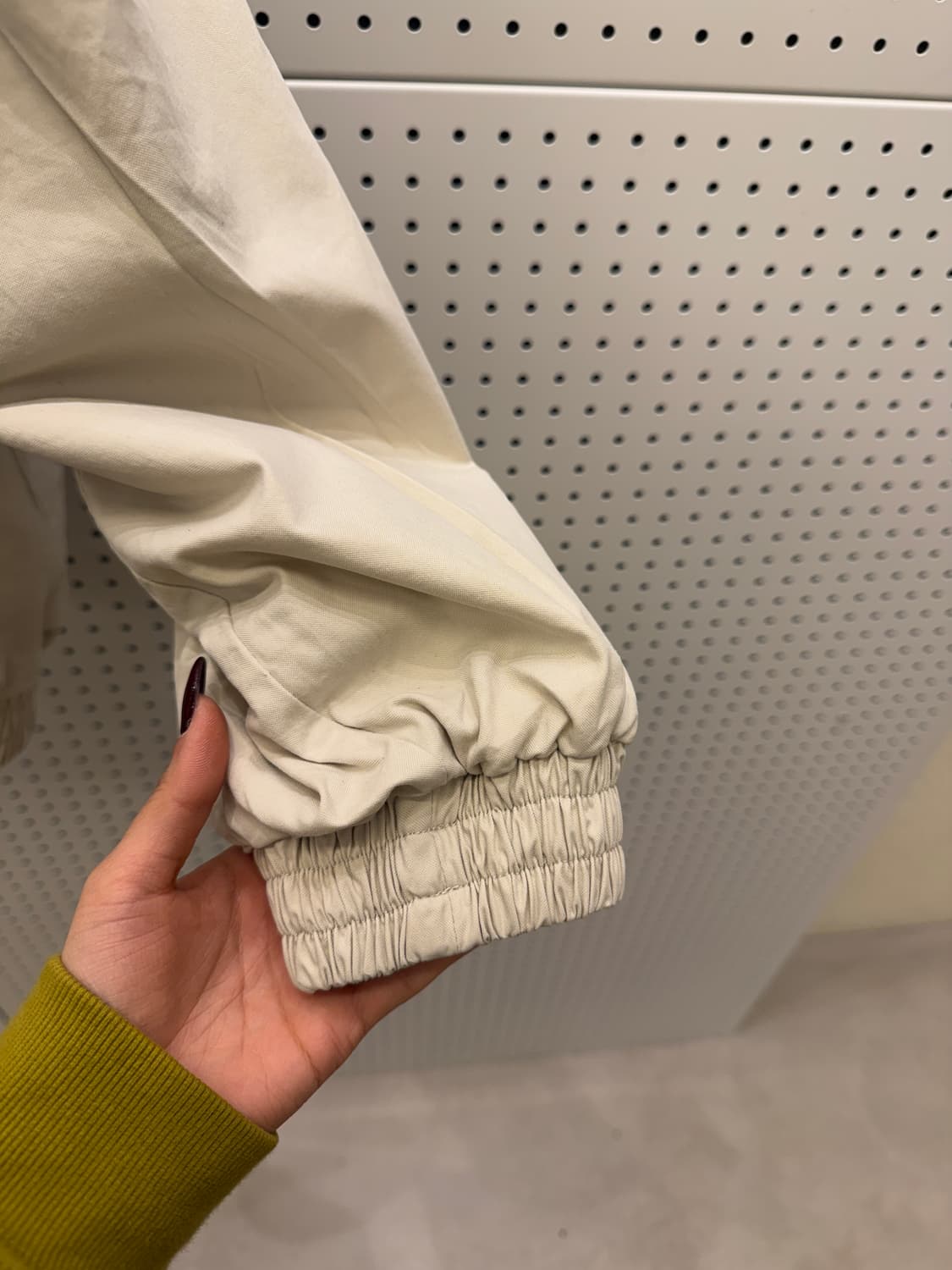 마뗑킴 베이지 후드 바람막이 자켓 U1131 상품이미지4