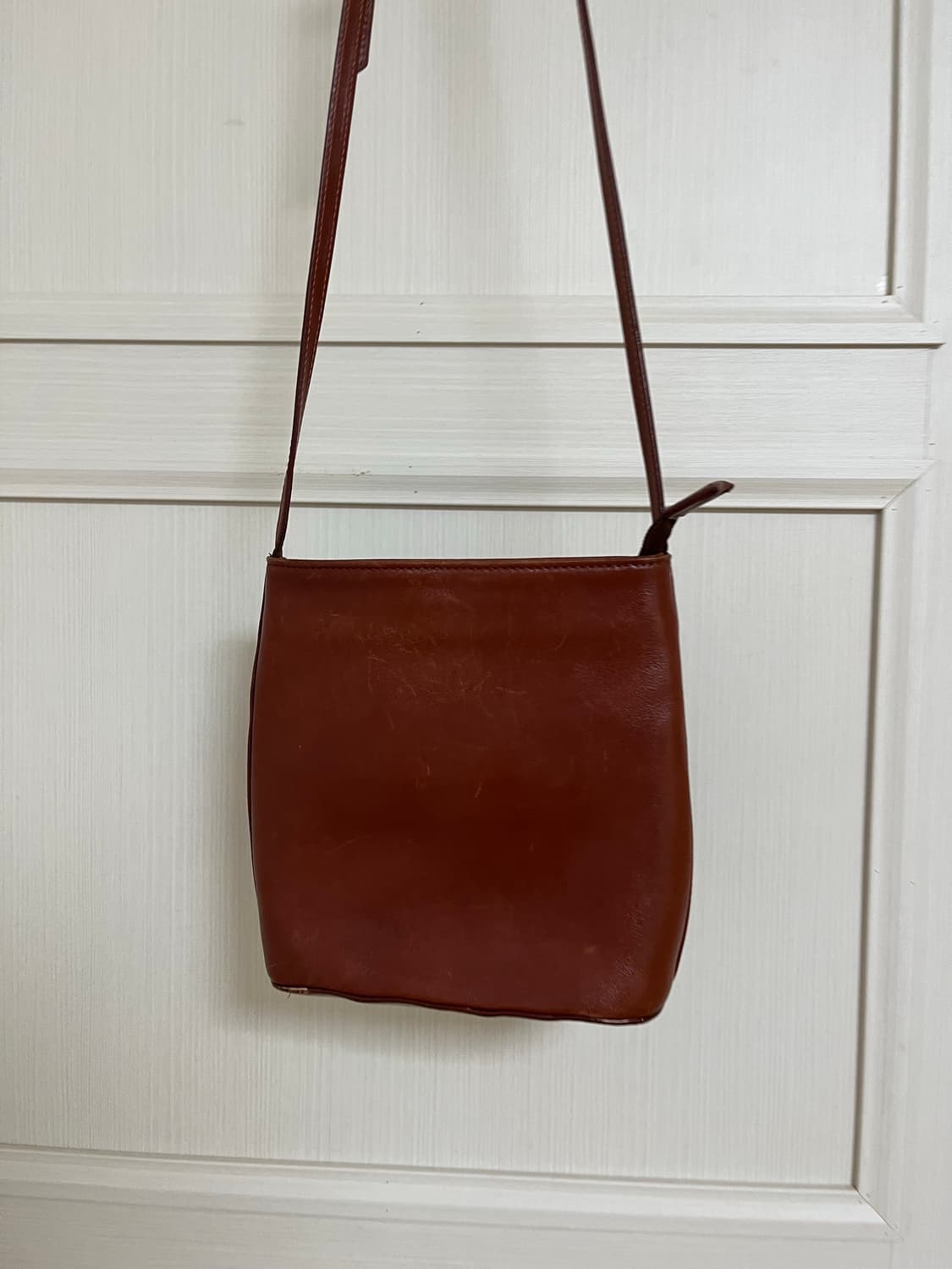 스키니피그 브라운 소가죽 리얼레더 크로스백 상품이미지2