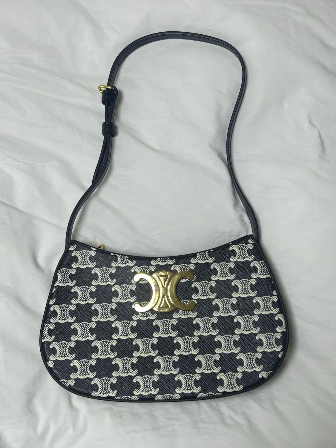 25 ss 셀린느 트리옹프 틸리백 (새상품) 상품이미지1