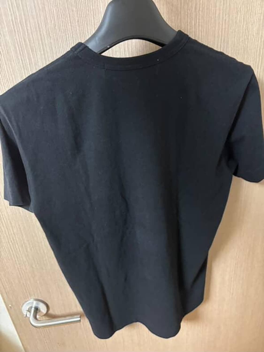 꼼데가르송 골드 하트 티셔츠 블랙 상품이미지2