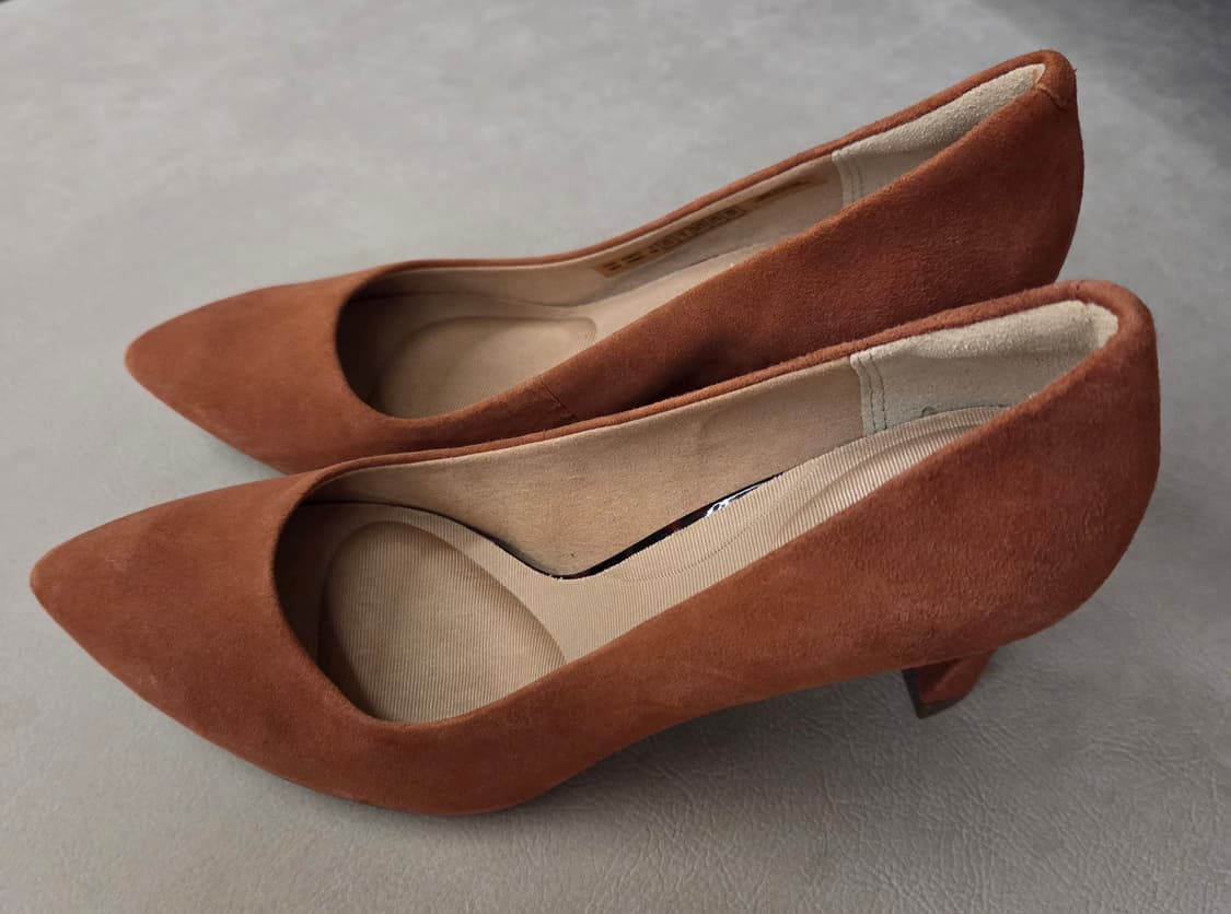 락포트 토탈모션 스웨이드 펌프스 힐 상품이미지2