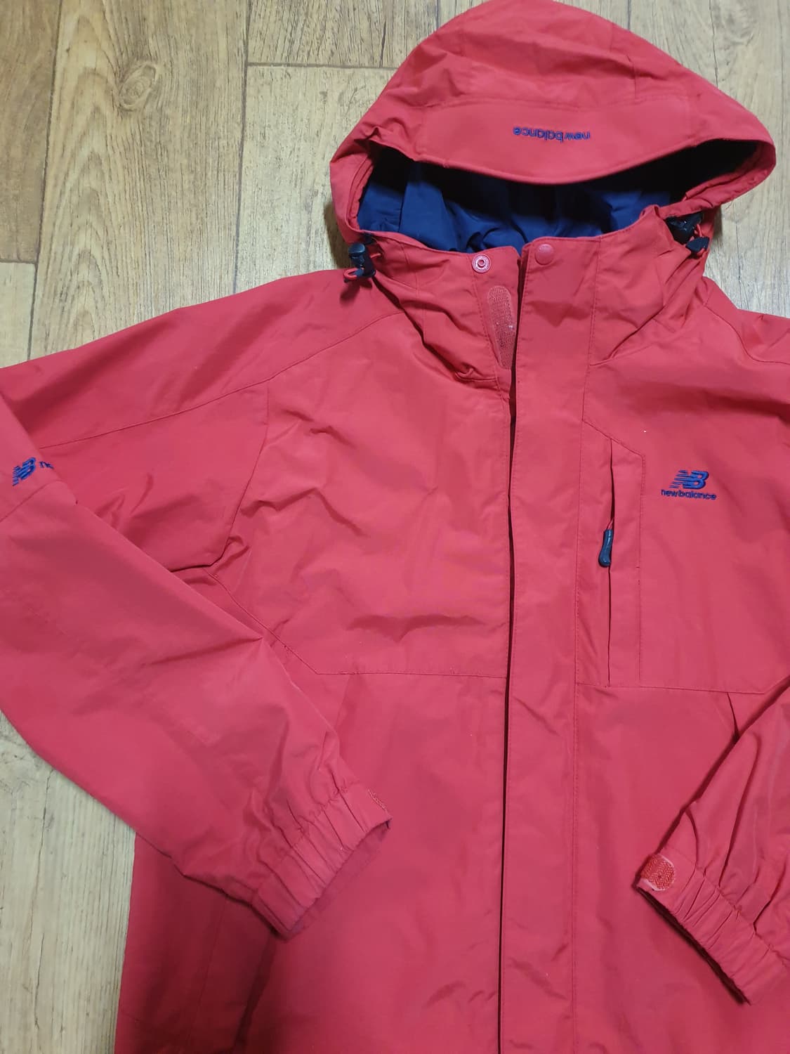 1121 뉴발란스 아웃도어 아우터 100 사이즈입니다 상품이미지4