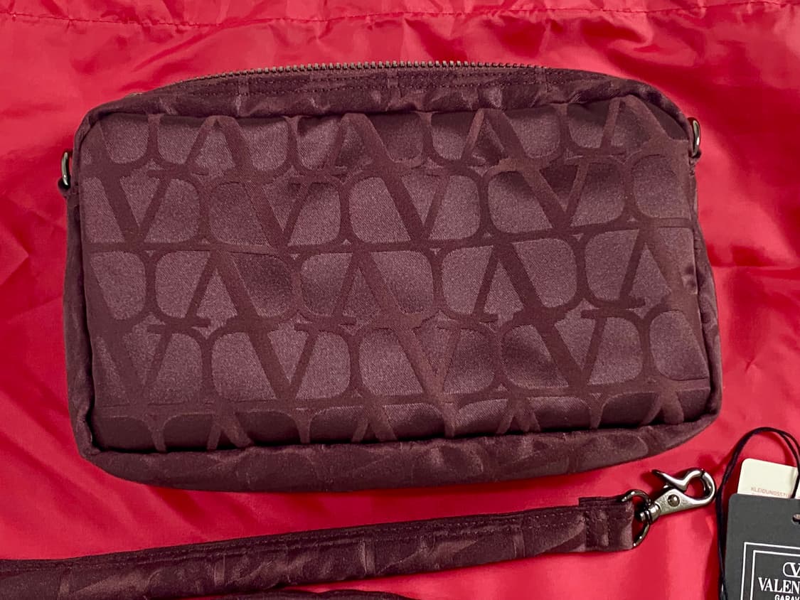 발렌티노x요시다포터 가라바니 로코 백 버건디 상품이미지7