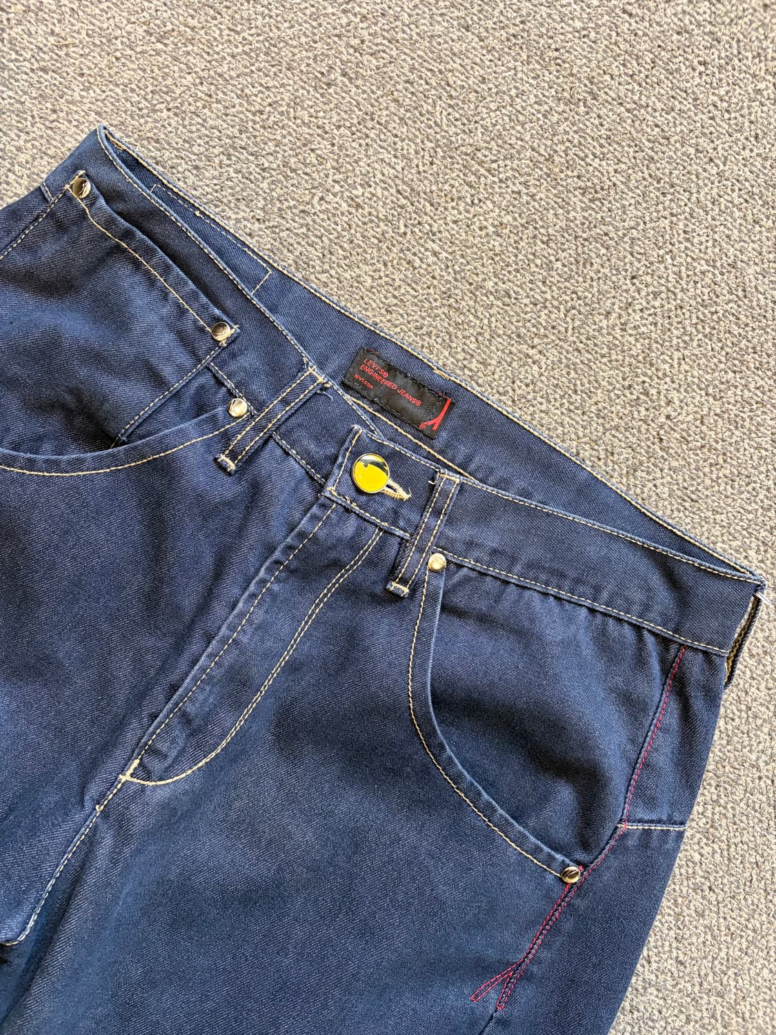 375. 리바이스 엔지니어드 팬츠 상품이미지1