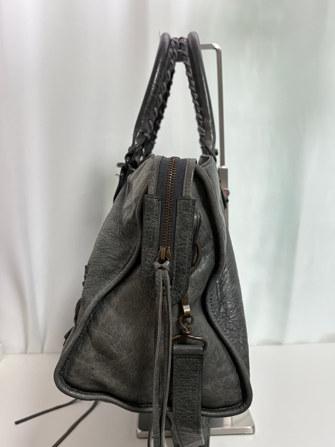 발렌시아가 파트타임 모터백 그레이 상품이미지8