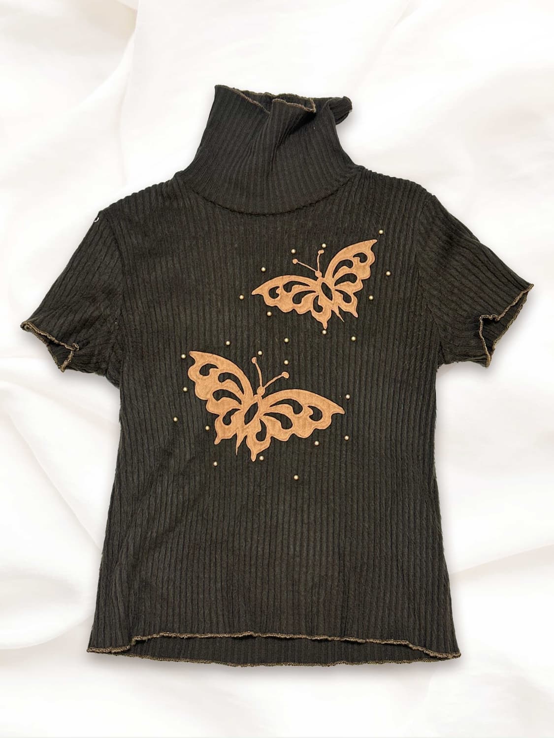 빈티지 나비 자수 골지 반팔 목폴라 상품이미지1