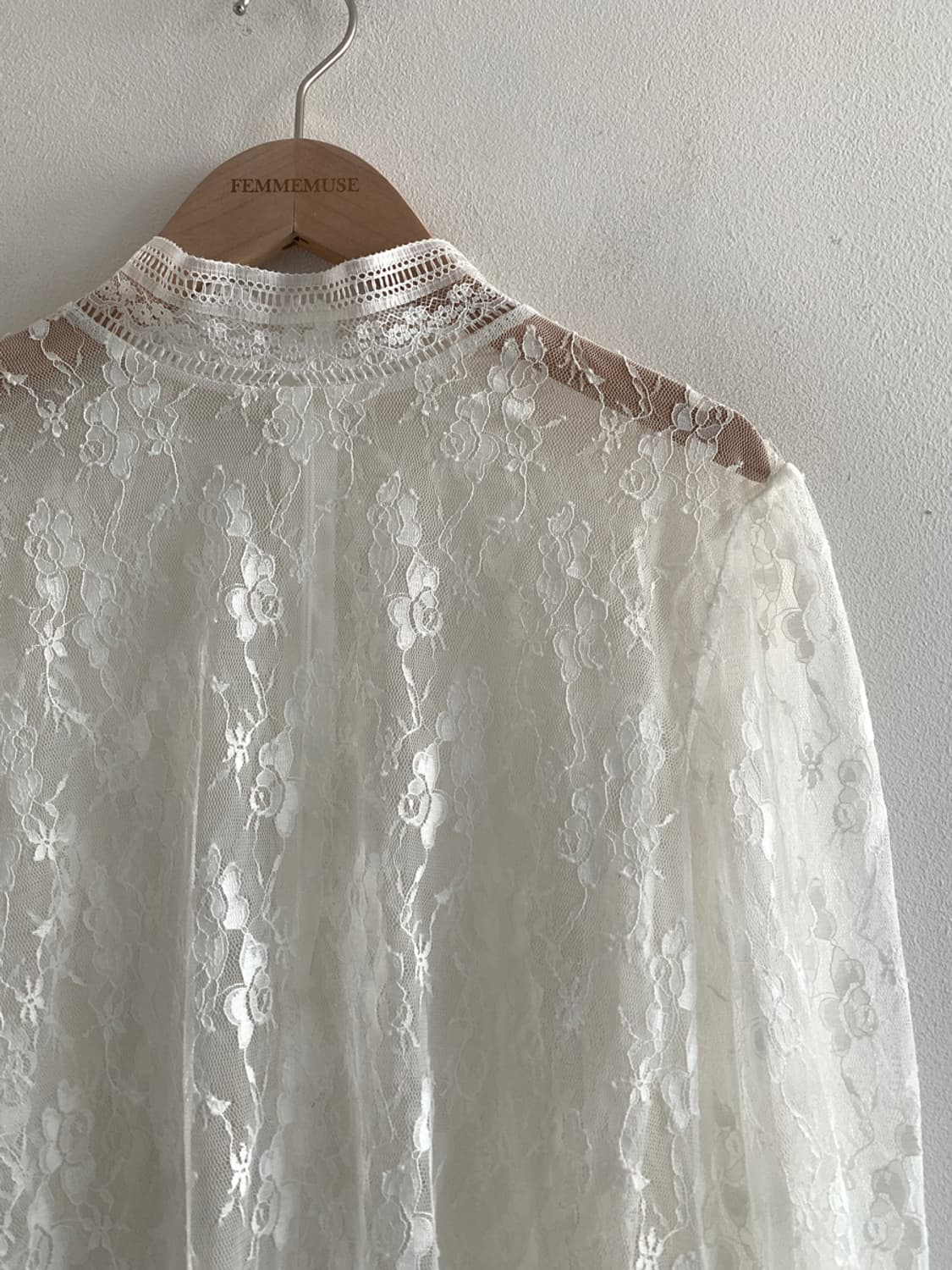 Lace high neck blouse(ivory) 상품이미지4