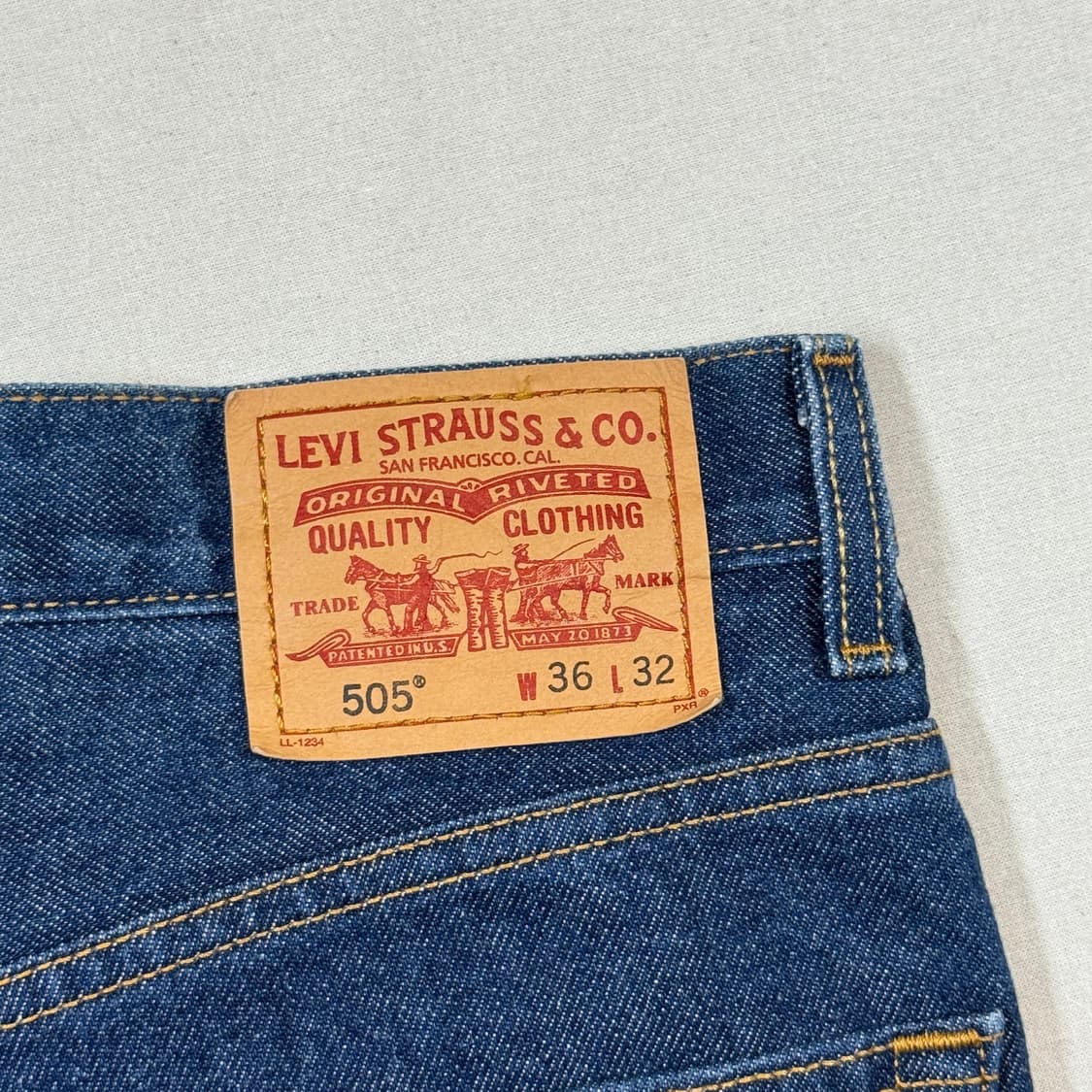 36inch) 리바이스 505 레귤러 핏 진청 데님 청바지 상품이미지3