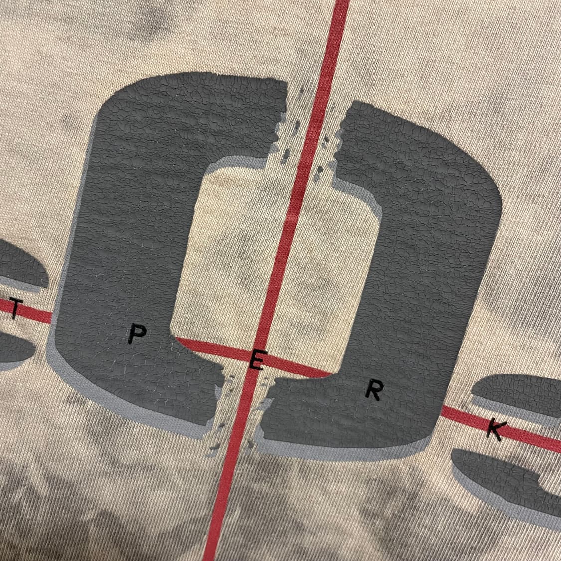 [L] cost per kilo cracked 긴팔 티 더티 그레이 상품이미지3