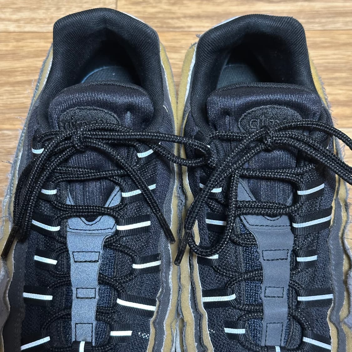 나이키 꼼데가르송 옴므 플러스 에어맥스 95 차콜 280사이즈 상품이미지2