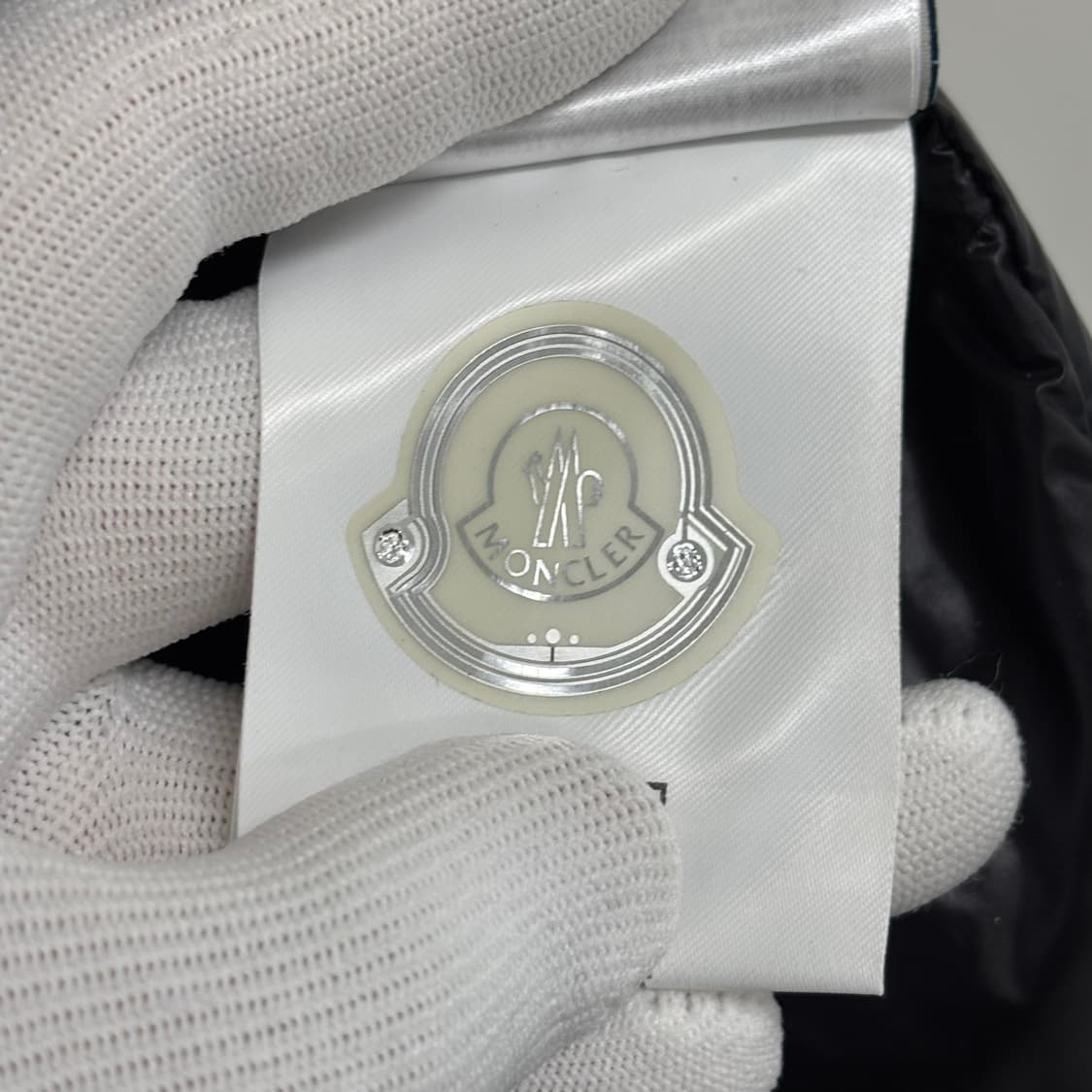 [0]몽클레어 GUI 조끼패딩 상품이미지4