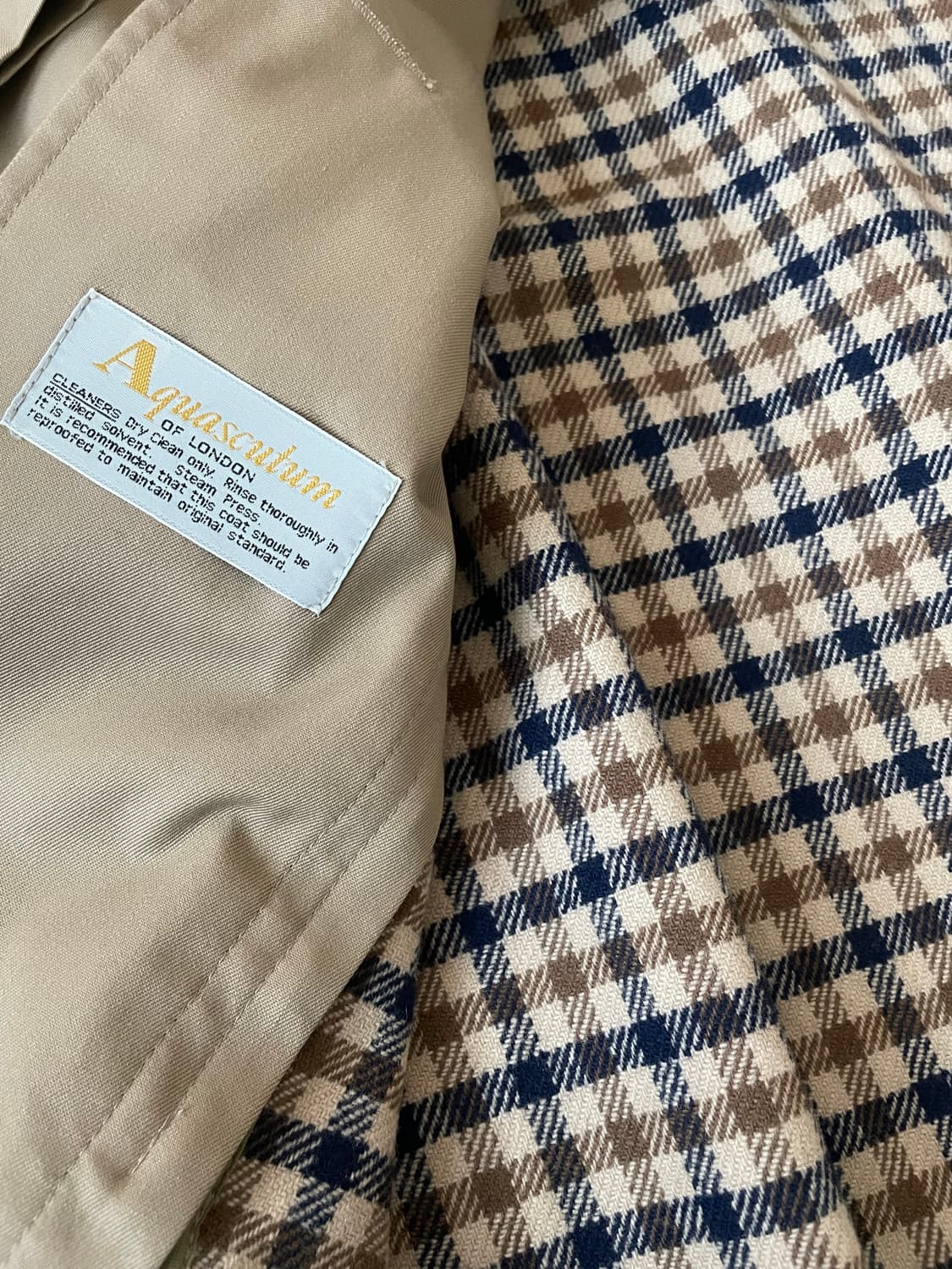 아쿠아스큐텀 트렌치코트 상품이미지4