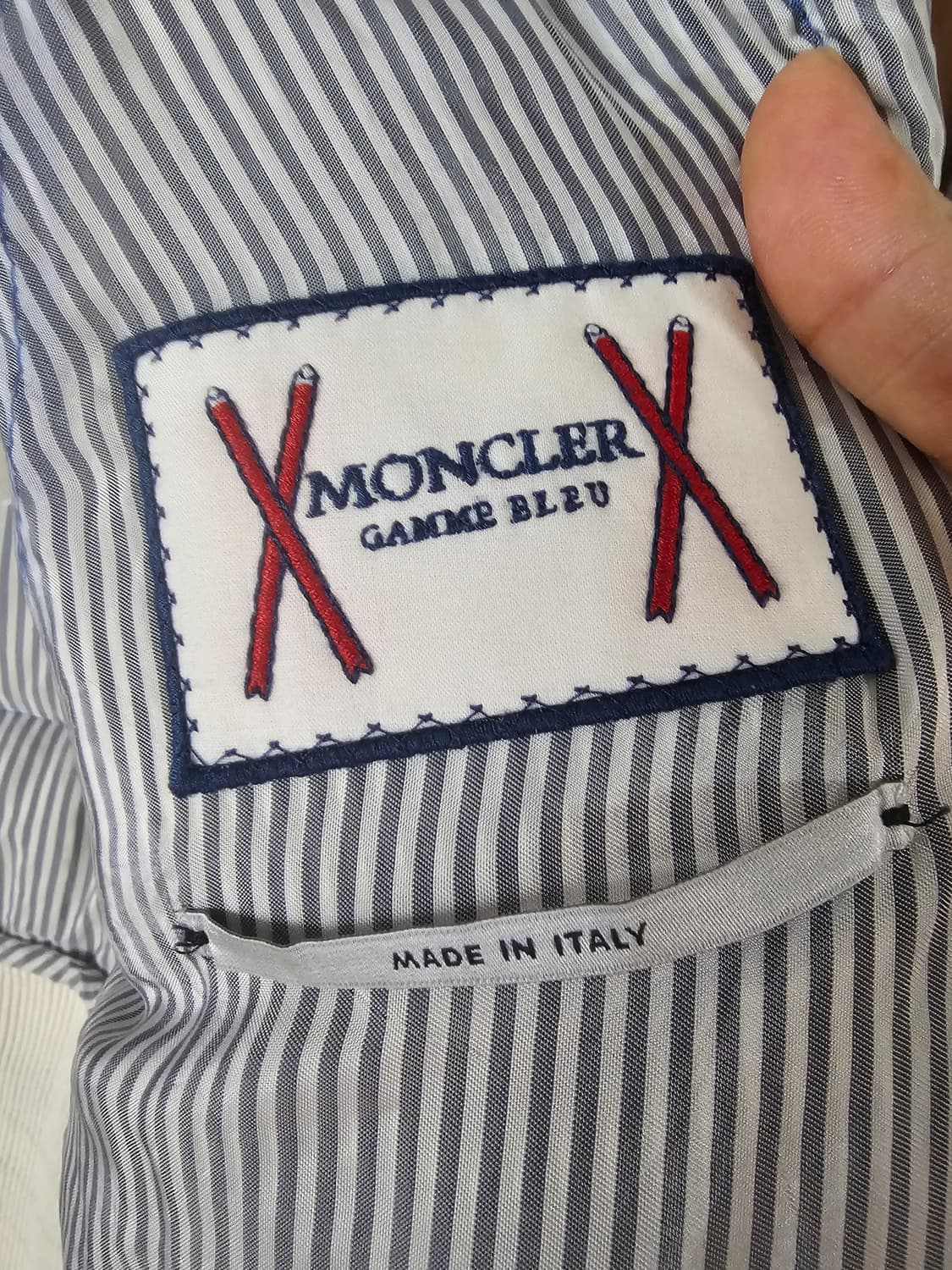 몽클레어 감마블루 사선 봄버 패딩(2/100/오케이몰정품) 상품이미지7