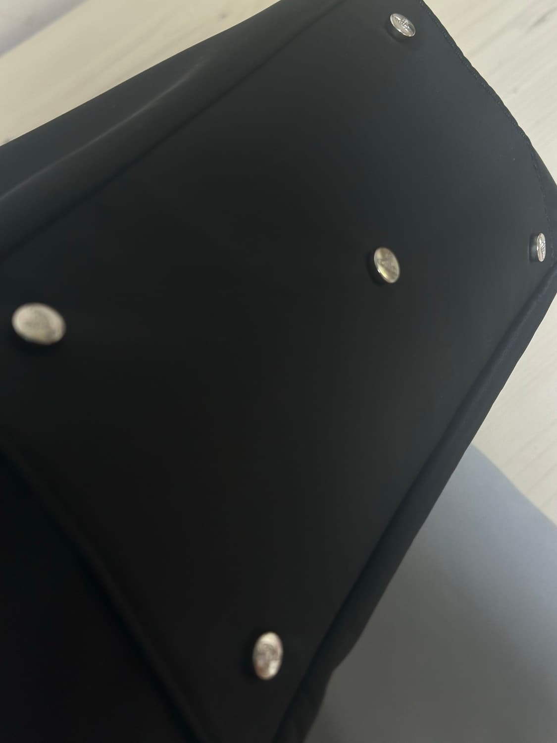 비비안웨스트우드 힐러리 버킷백 상품이미지5