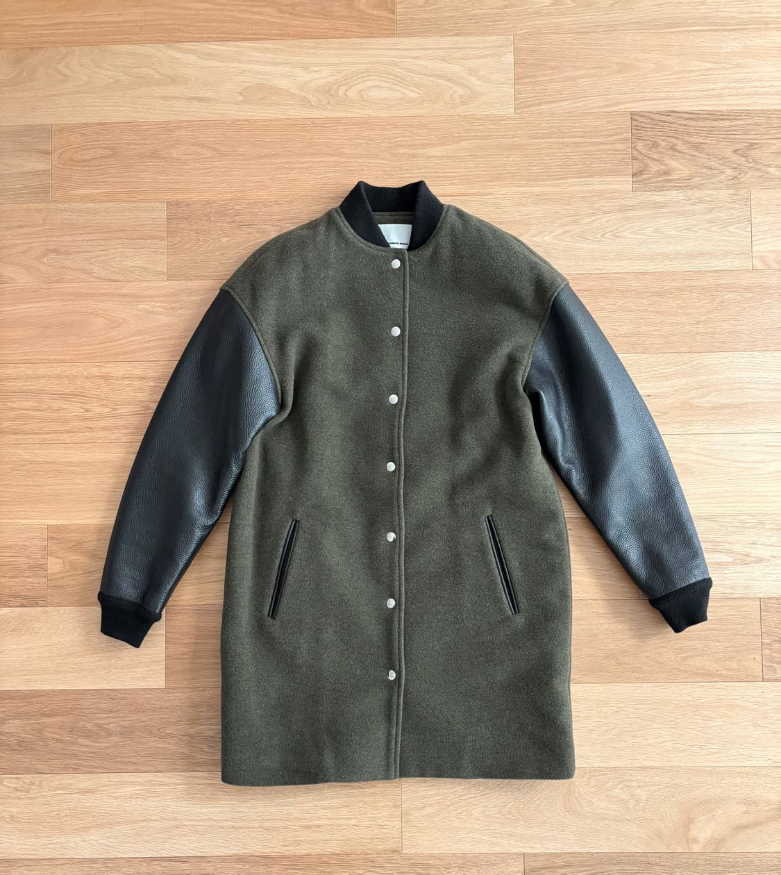 알렉산더왕 소가죽 배색 롱 바시티 자켓 2사이즈 상품이미지1