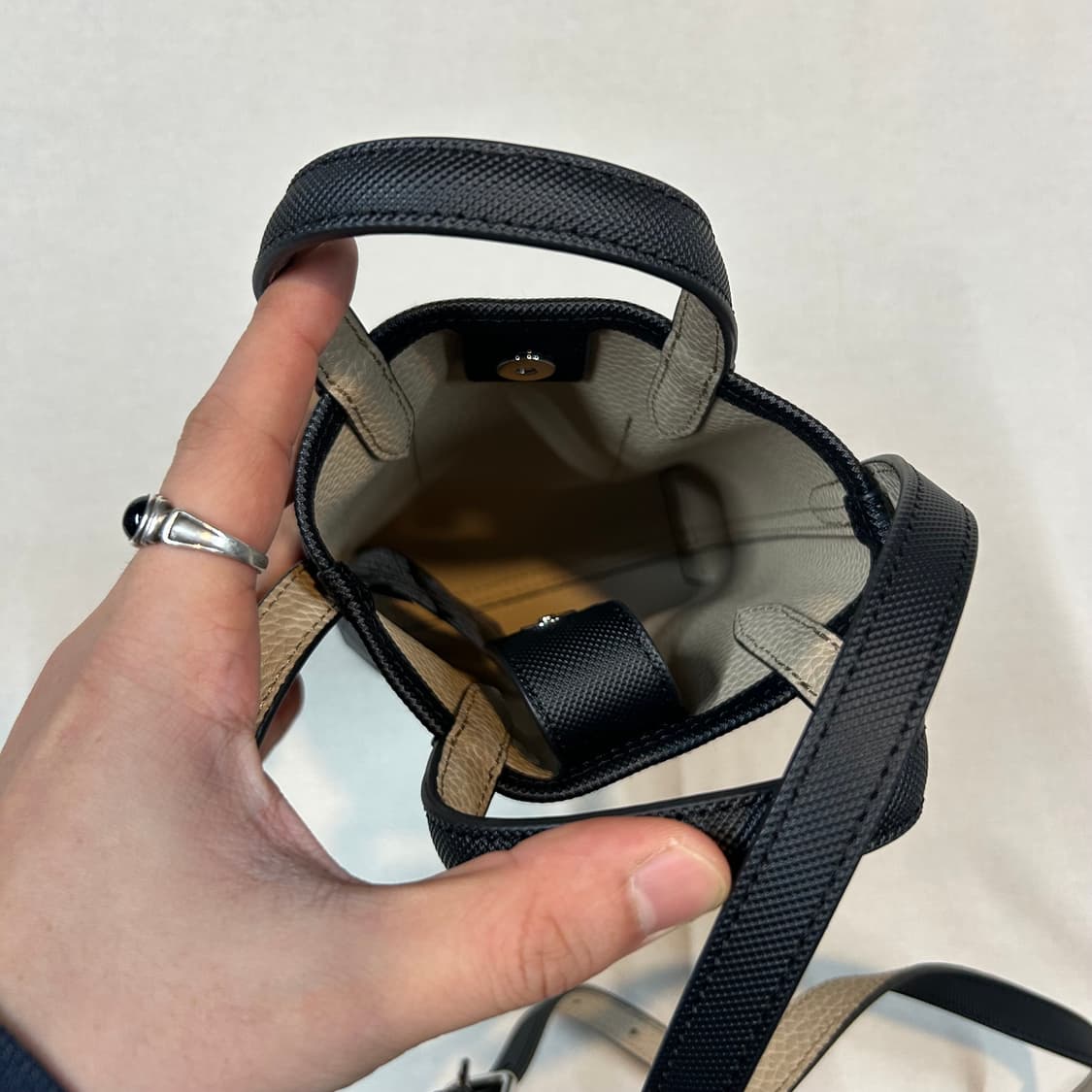 라코스테 블랙 미니 크로스백 상품이미지7