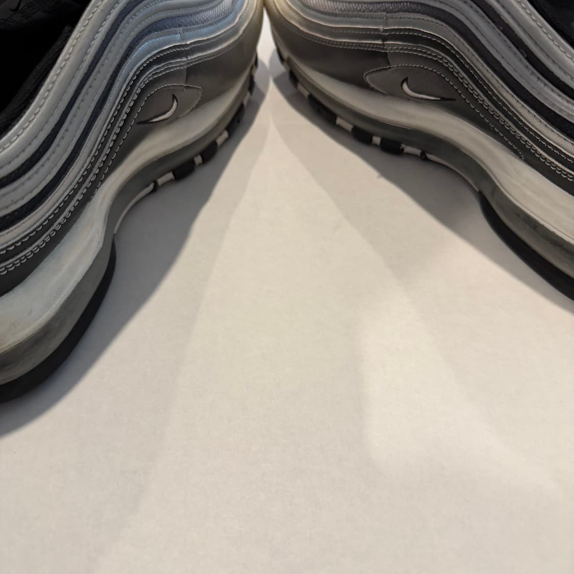Nike 에어맥스97 그라데이션 검흰  상품이미지5