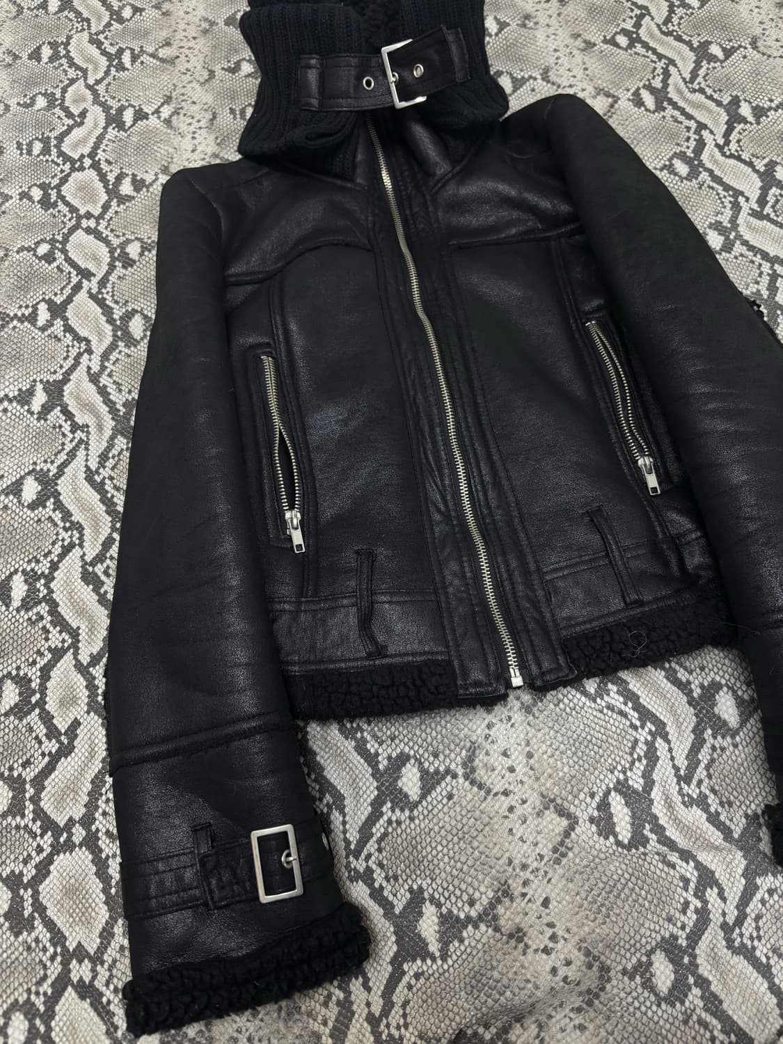 2000s High-Neck Buckle Mustang 상품이미지2