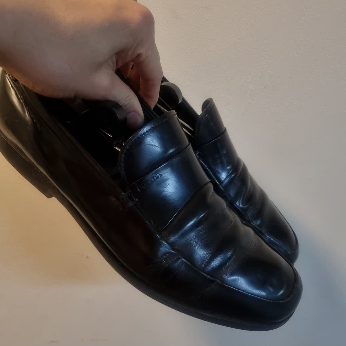 프라다 블랙로퍼 uk8.5 상품이미지1