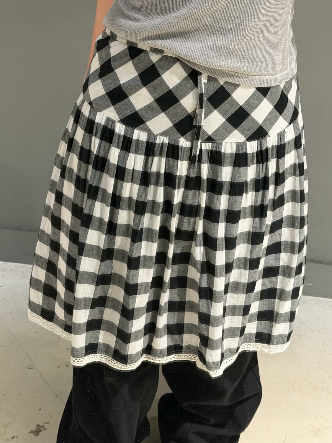 lace trim detail gingham skirt 상품이미지3