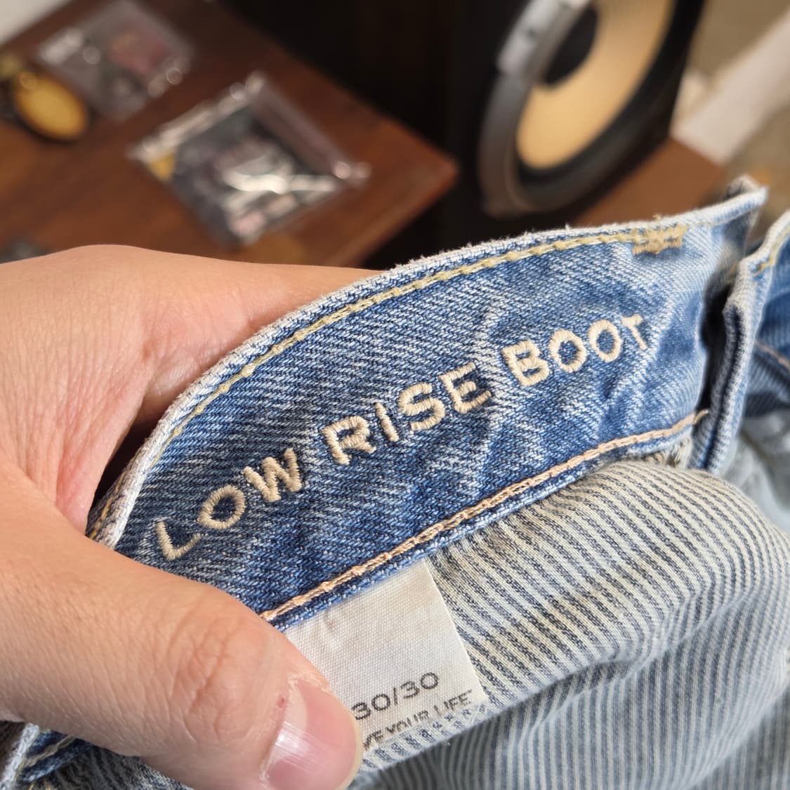 아메리칸 이글 로우라이즈 세미부츠컷 데미지 데님 팬츠 상품이미지8