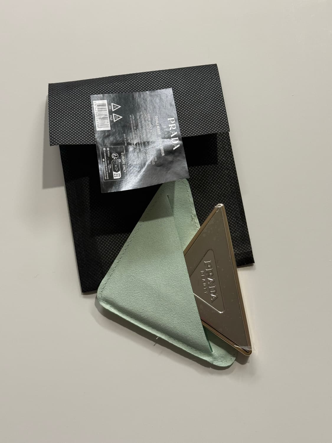 프라다 뷰티 더블미러 상품이미지1