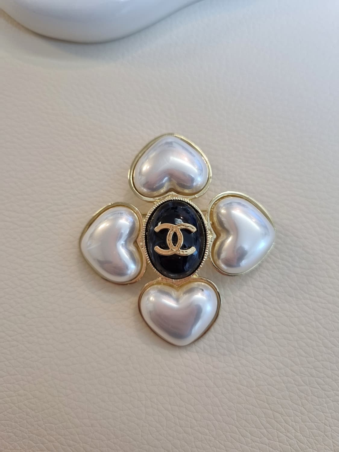 샤넬 하트진주 블랙스톤CC 브로치 업사이클링 상품이미지4