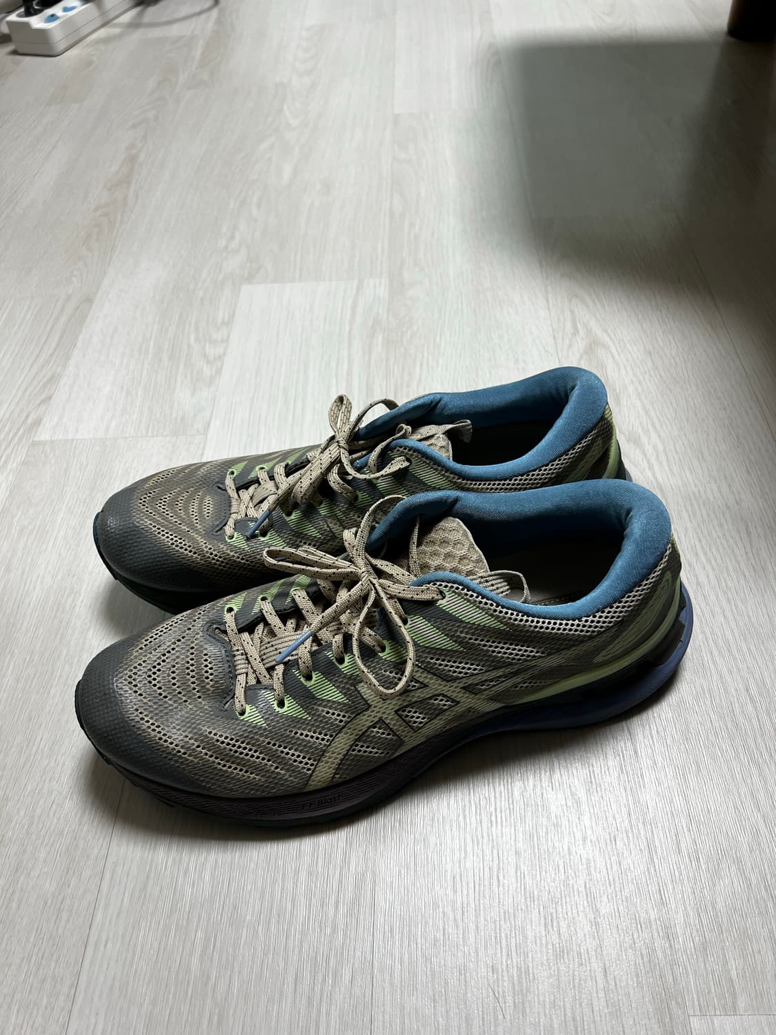 아식스 젤카야노 28 가고일포그 280 상품이미지2