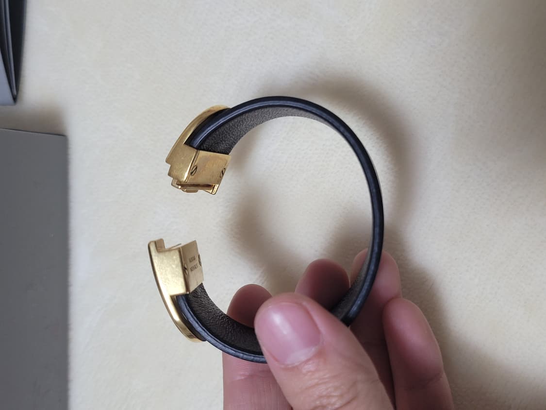 발렌시아가 BB 레더 브레이슬릿 골드 블랙 상품이미지4