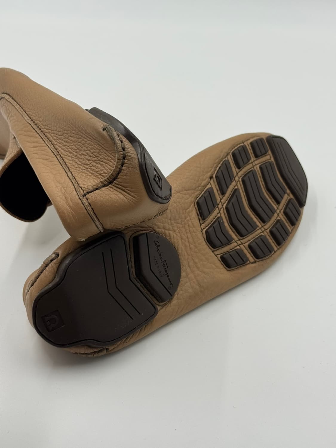 페라가모 상품이미지5