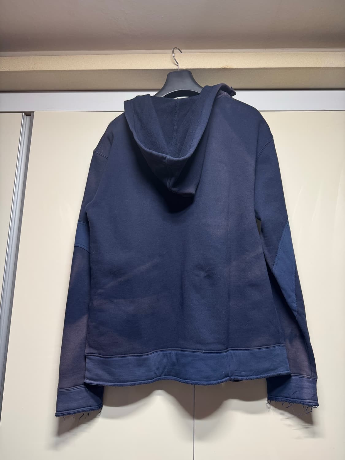 지용킴 23SS 선페이딩 후드 상품이미지3