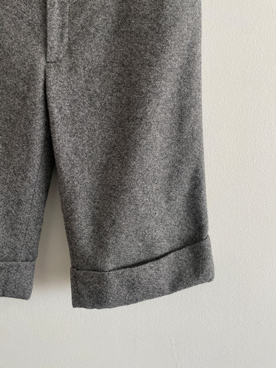 Reflect gray classic wool half pants 상품이미지3