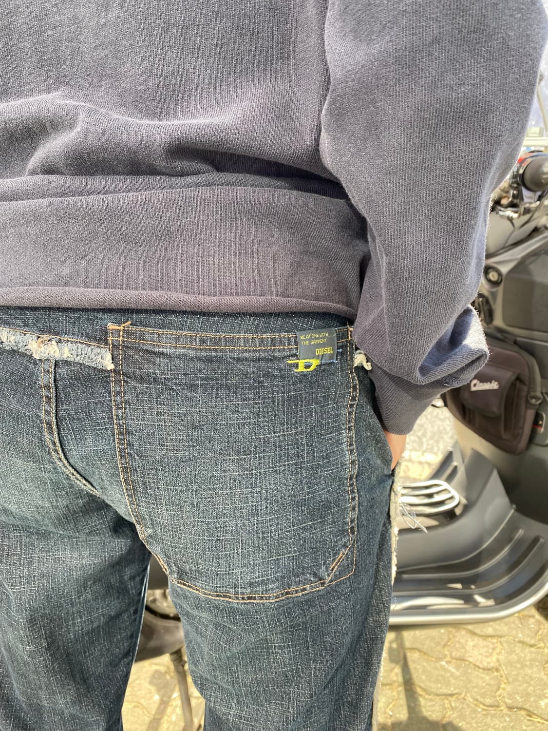 디젤(DIESEL) 데미지드 심 디테일 데님 팬츠 상품이미지7