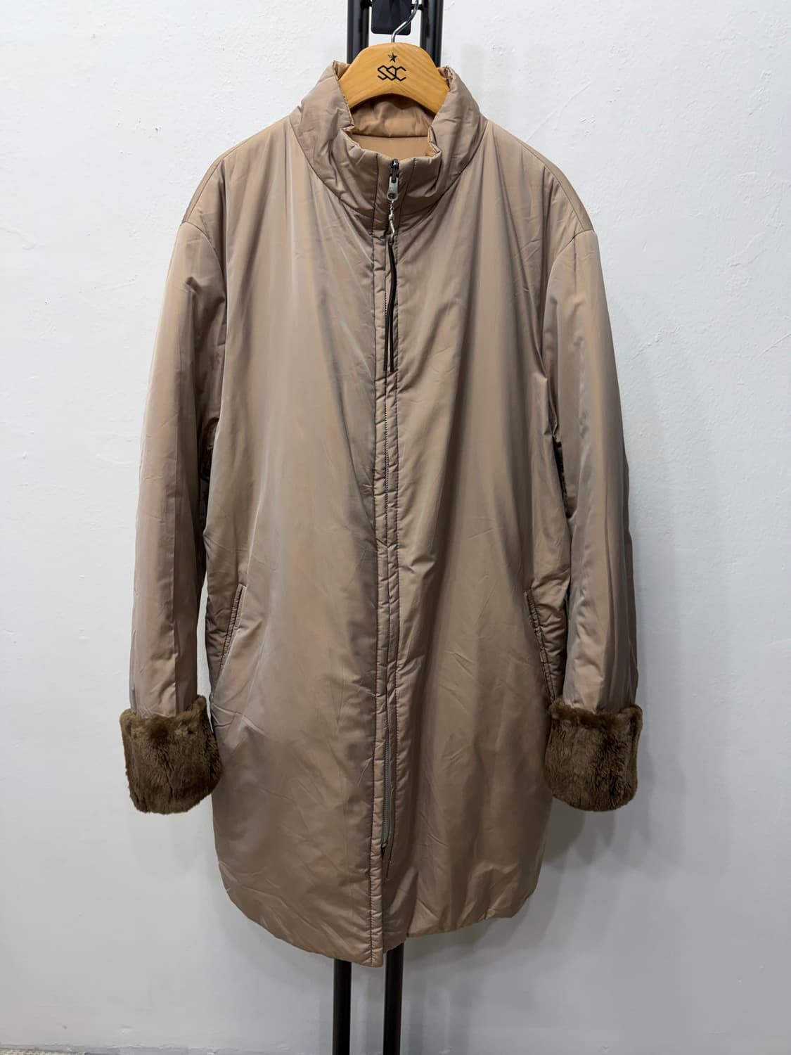 정품) 지안프랑코 페레 여성 리버시블 양면 패딩 42 상품이미지1