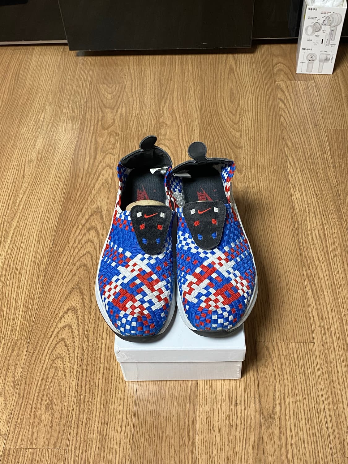 나이키 에어 우븐 블랙 러쉬 레드 상품이미지2