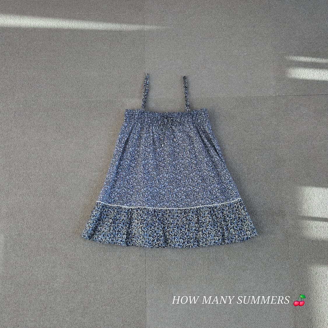 Earth music&ecology 네이비 플라워 슬리브리스 상품이미지1