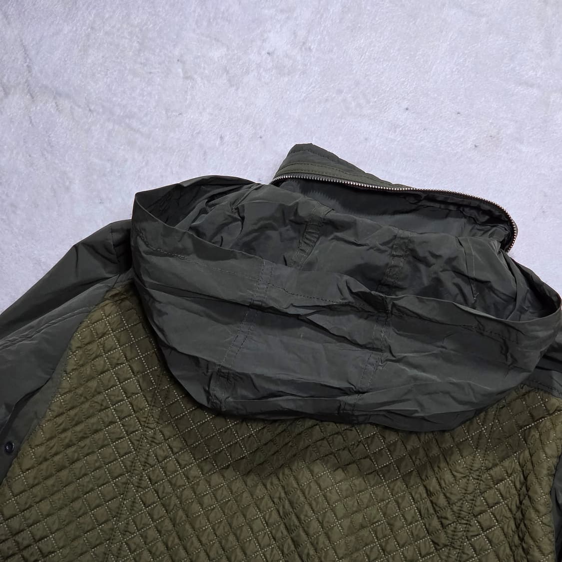 베네통 코리아 카키 야상 누빔 점퍼 상품이미지4