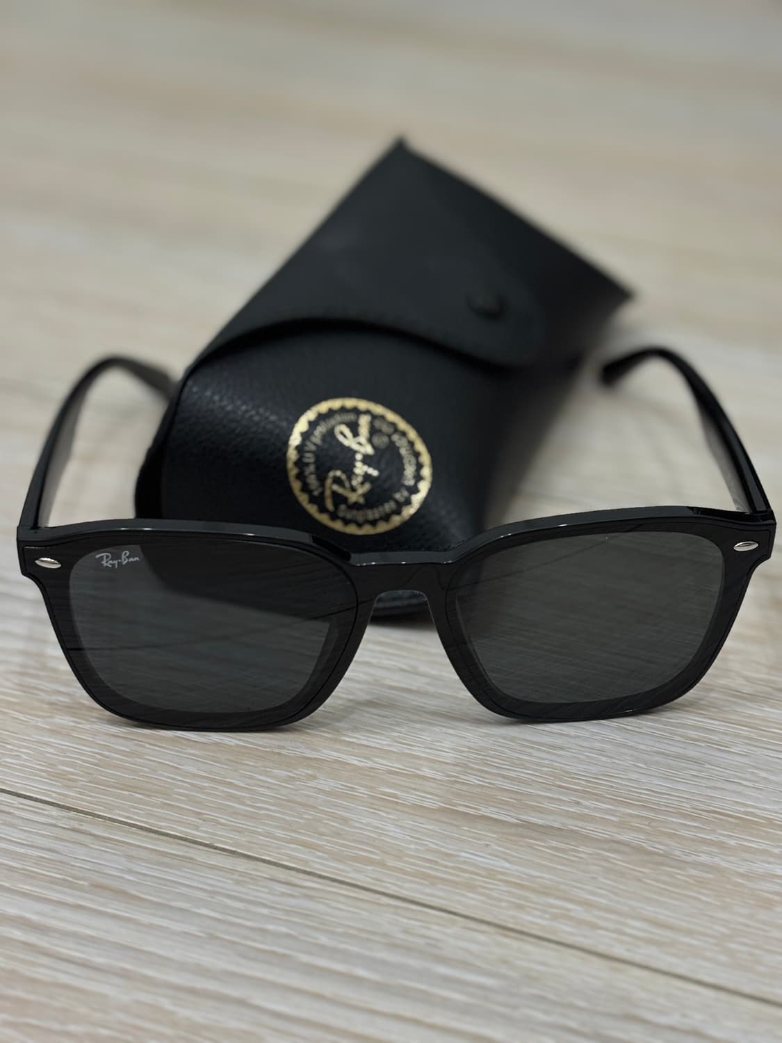 레이밴 RB4392D 폴리쉬드 다크 프레임 상품이미지2