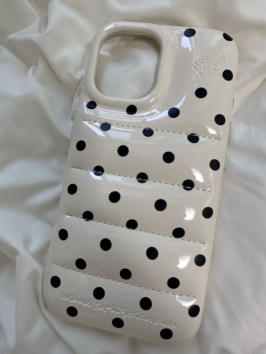 어반소피스티케이션 아이폰17 상품이미지1