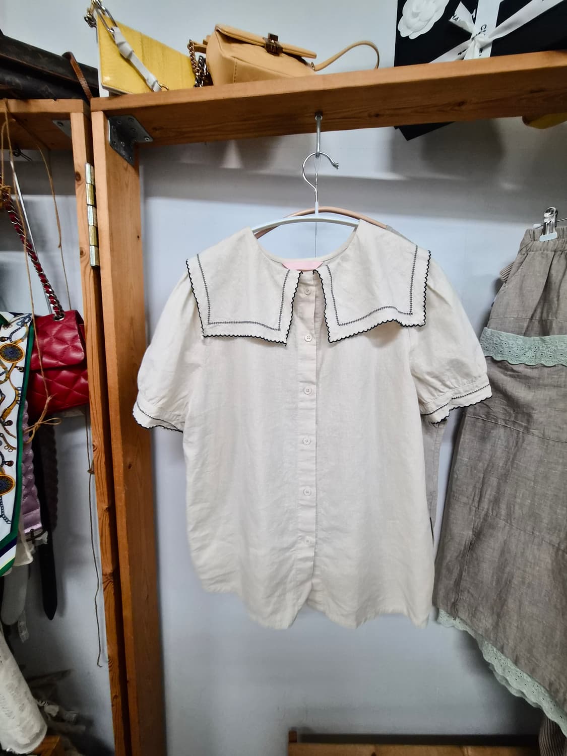 michelle 미셸 린넨 셋업. 린넨 쎄일러 퍼프블라우스 상품이미지9