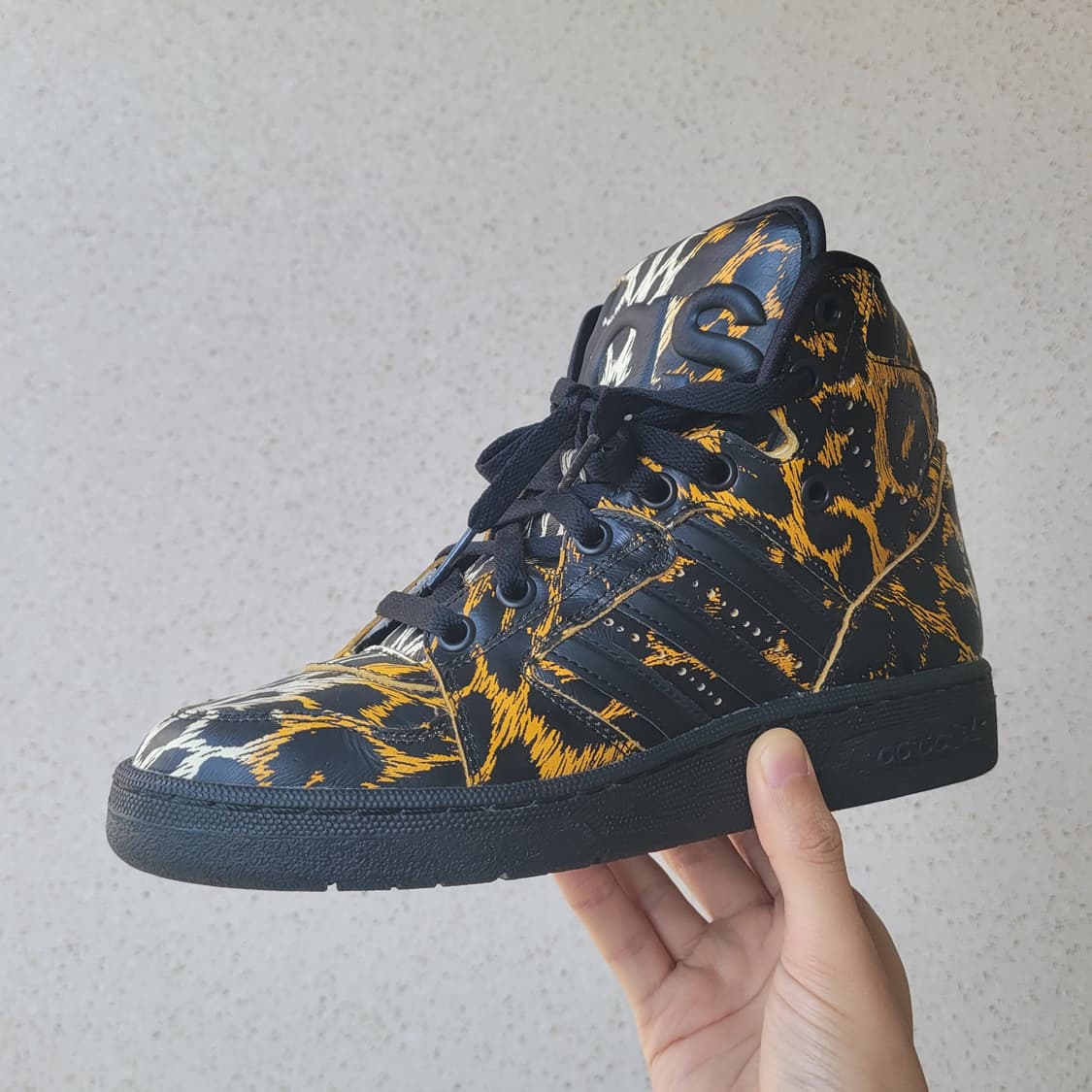 아디다스 제레미스캇 인스팅트 하이 레오파드 호피 240 (235) 상품이미지1