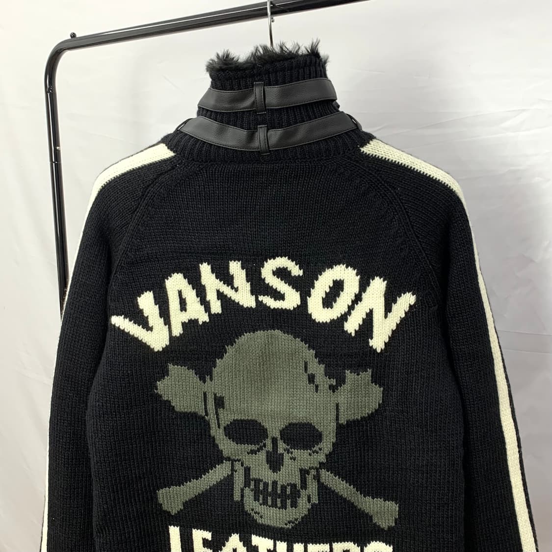 밴슨 레더 스컬 코위찬 자켓 상품이미지5